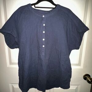 Quince Women's gauzy Blue Button detail Shirt L office contemporary